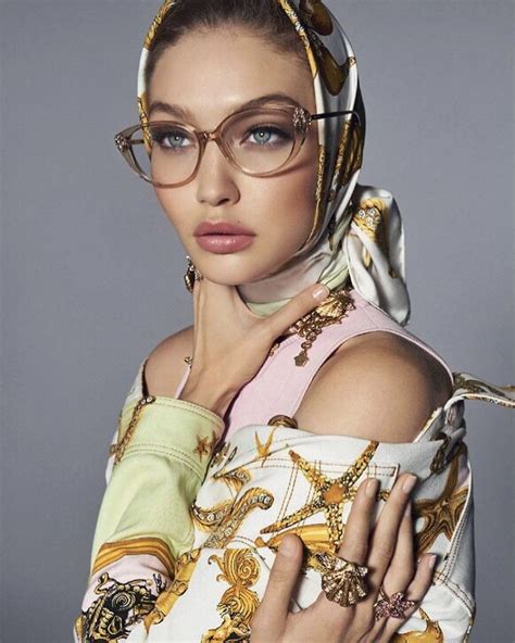 gigi hadid pubblicità versace 2018|gigi hadid versace.